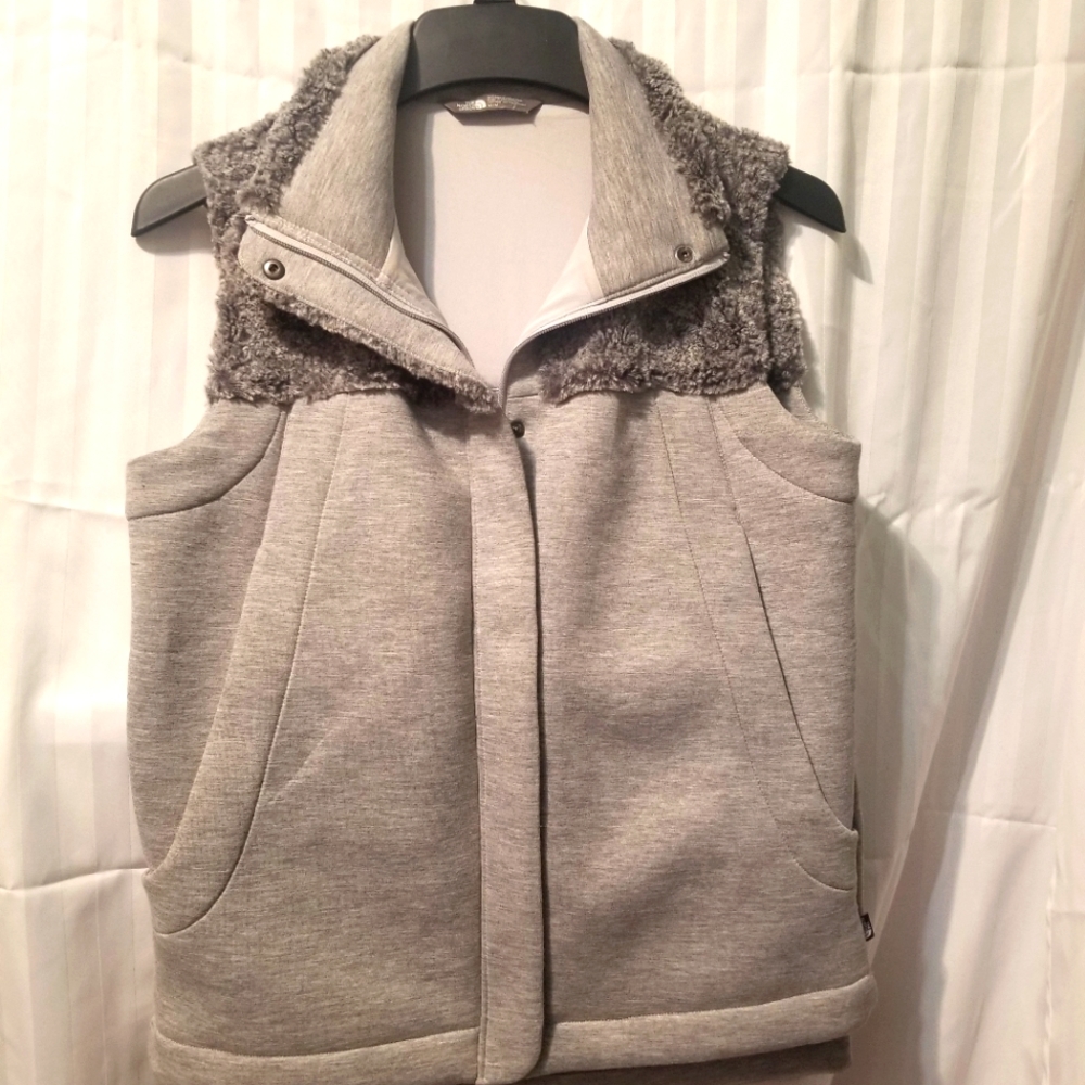 The Northface vest